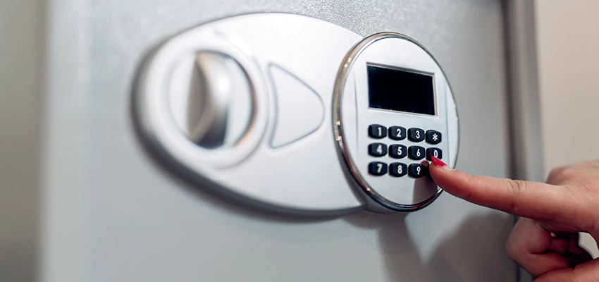 Jewelry Safe Cracking in Ventura, California