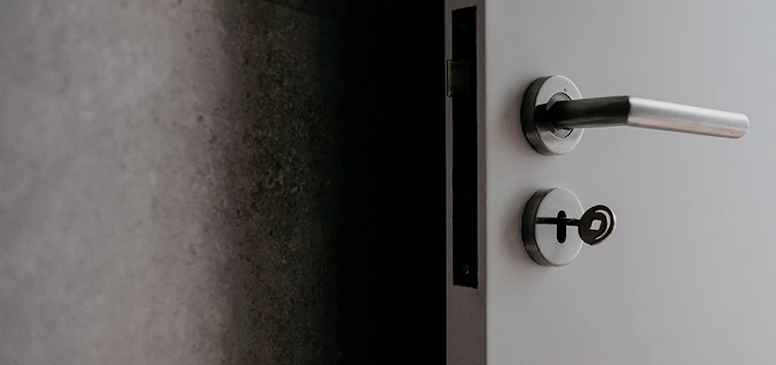 Front Door Handle Repair And Installation in Ventura, CA